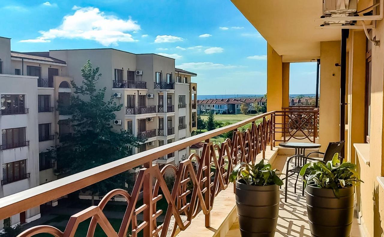 Lighthouse Golf Resort, 75 Mp2, With Balcony 巴尔奇克 外观 照片